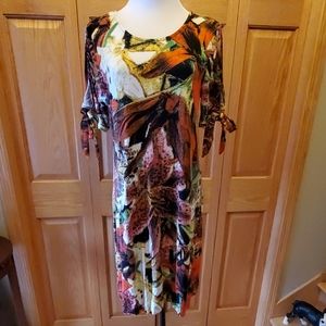 Cute dress size L with tie cut out sleeves